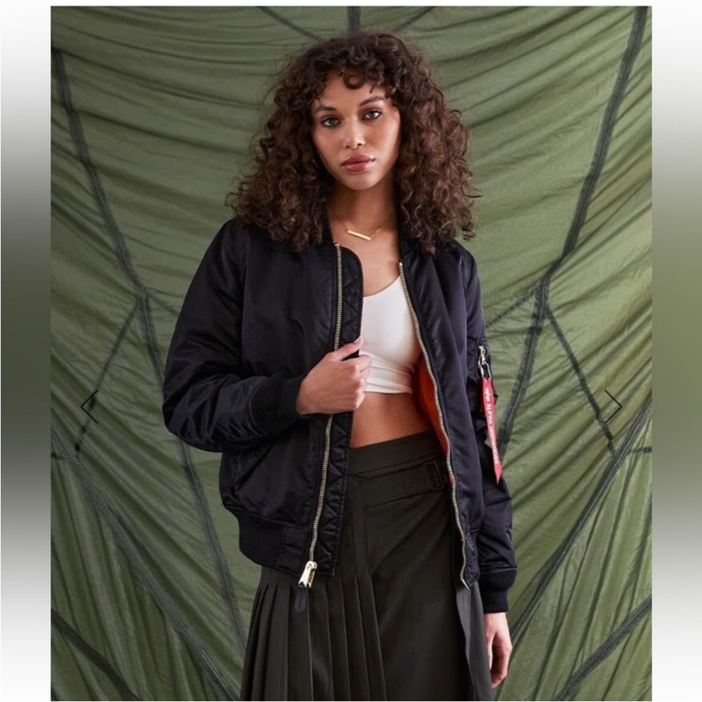 Alpha Industries Bomber Jacket Size S - Picture 2 of 13